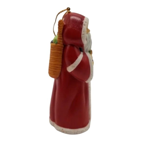Pere Noel Ornament Figurine Ceramic Santa Father Cloak Woven Basket Christmas - Picture 2 of 6